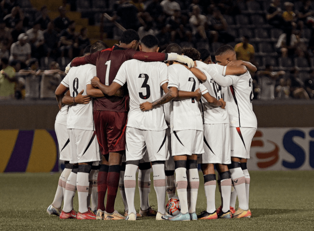 Vitória cai na Copinha após empate eletrizante e polêmicas