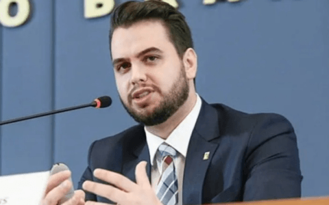 Imagem do post Moraes manda prender Filipe Martins após descumprir ordem