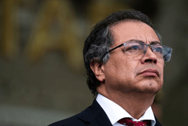 Petro convoca povo contra “invasão” dos EUA na Colômbia