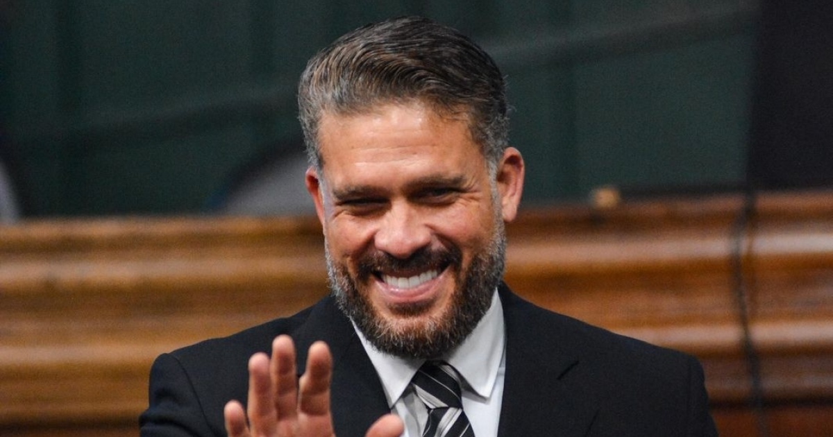 Ex-presidente do Bahia assume comando do DC no estado