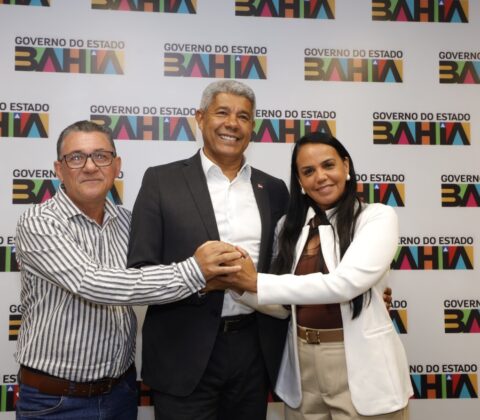 Imagem do post Jerônimo recebe prefeita de Aiquara e apresenta balanço de R$ 35 milhões em investimentos no município