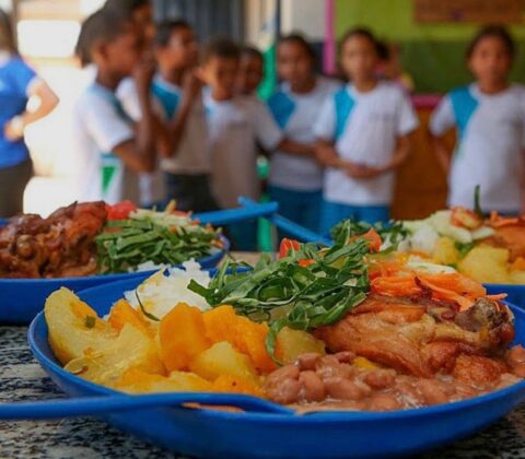 Imagem do post Jerônimo destina R$ 50,2 milhões para alimentação escolar em compra direta da agricultura familiar