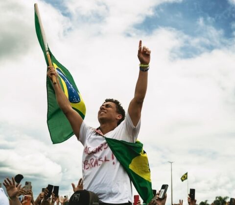 Imagem do post Nikolas Ferreira desafia Moraes, mas prega cautela