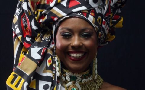 Imagem do post Estudante de Jornalismo é eleita Deusa do Ébano 2026