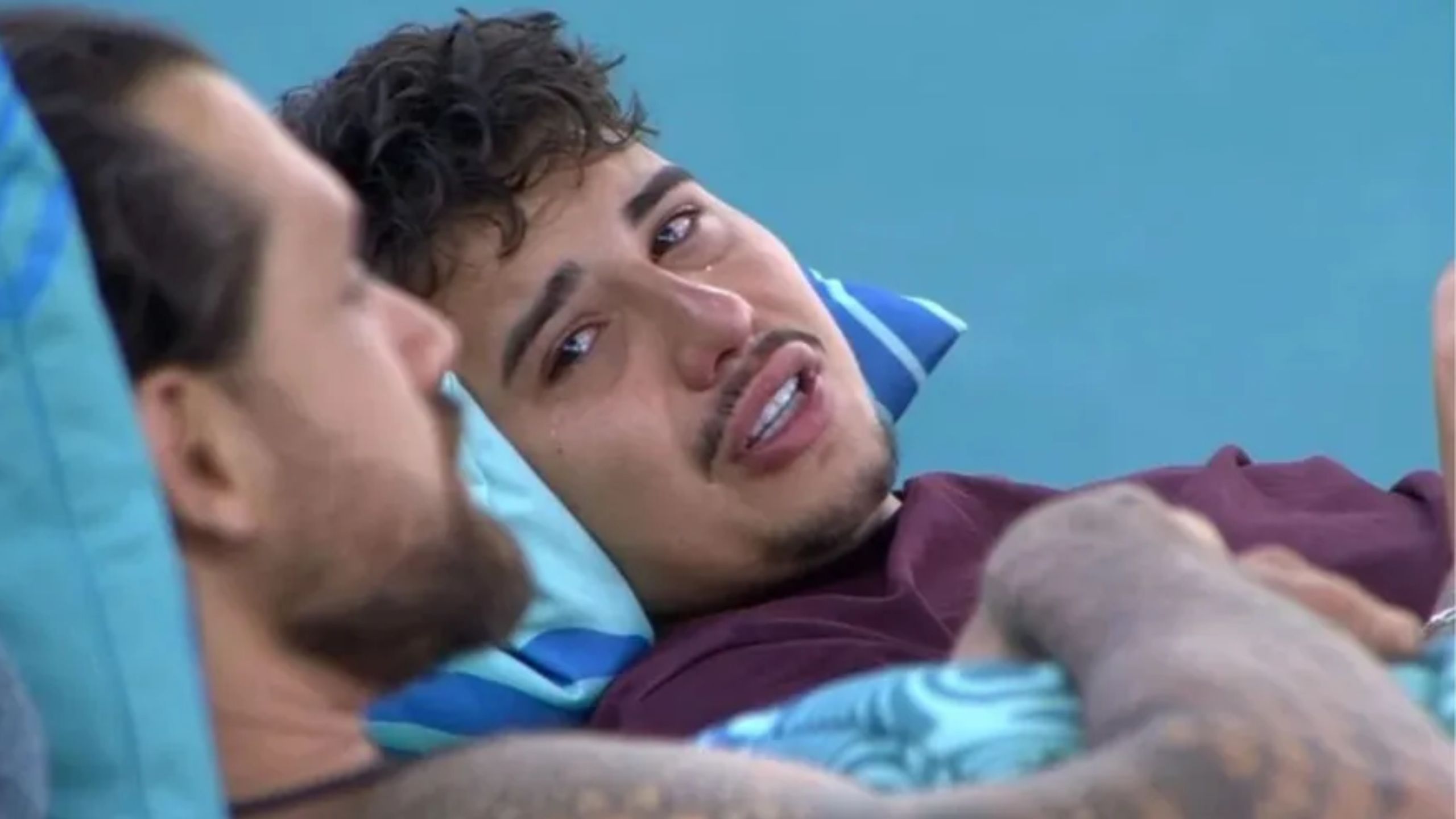 Expulso do BBB por assédio, Pedro é internado em hospital psiquiátrico