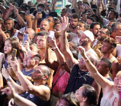 Imagem do post Multidão lota Pelourinho em shows gratuitos de Márcia Freire, Nara Couto e Samba Trator;
