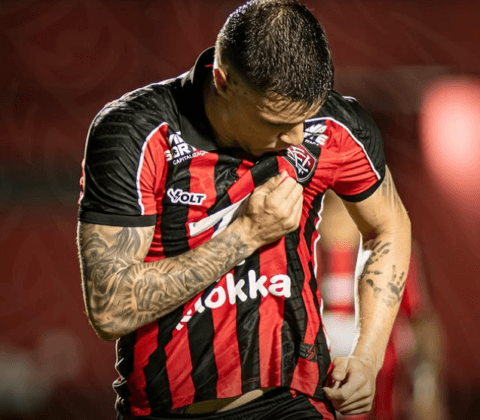 Imagem do post Leão goleia no Barradão e conquista primeira vitória no Baiano
