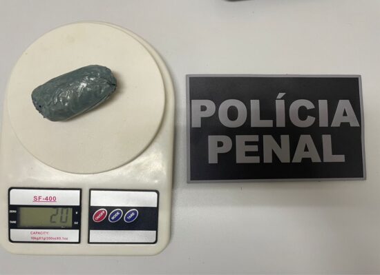 Mulher de detento é presa ao tentar entrar com maconha nas partes íntimas