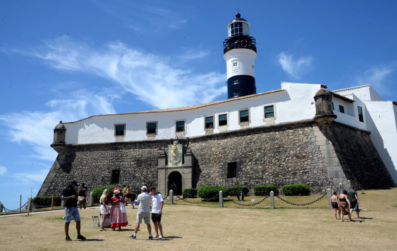 Salvador deve receber mais de 3 milhões de turistas durante verão