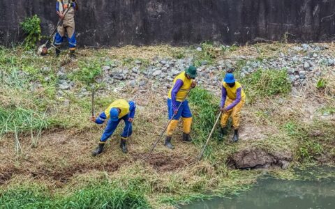 Imagem do post Prefeitura intensifica limpeza no Rio Ipitanga às vésperas da Mica Lauro