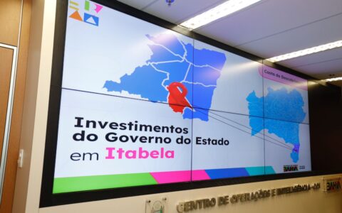 Imagem do post Jerônimo entrega ambulância, van e equipamentos e garante novo hospital para Itabela em reunião com a prefeitura