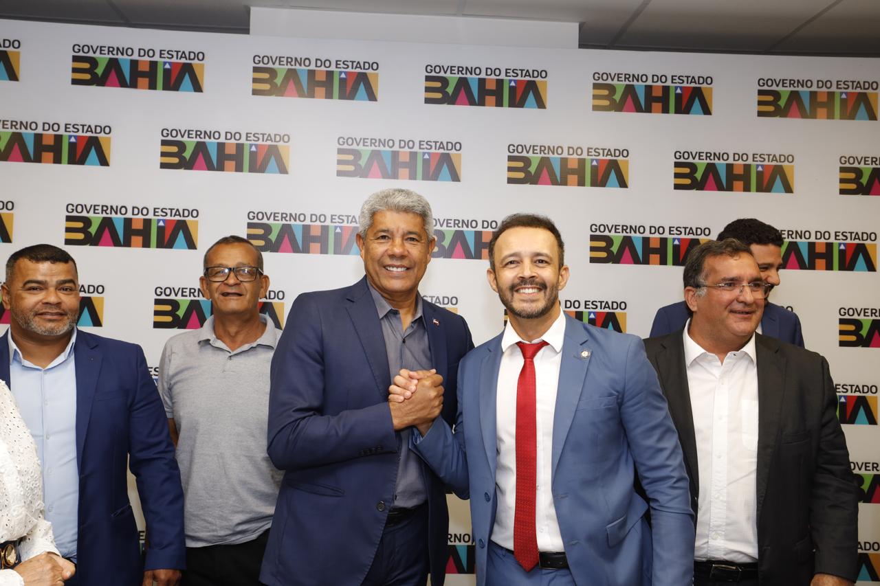 Governador se reúne com prefeito e detalha ações e investimentos no município