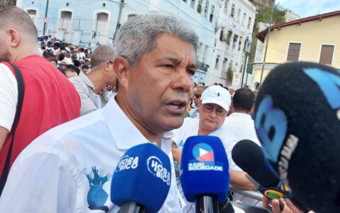 Imagem do post Jerônimo Rodrigues celebra fé e paz na Lavagem do Bonfim em Salvador