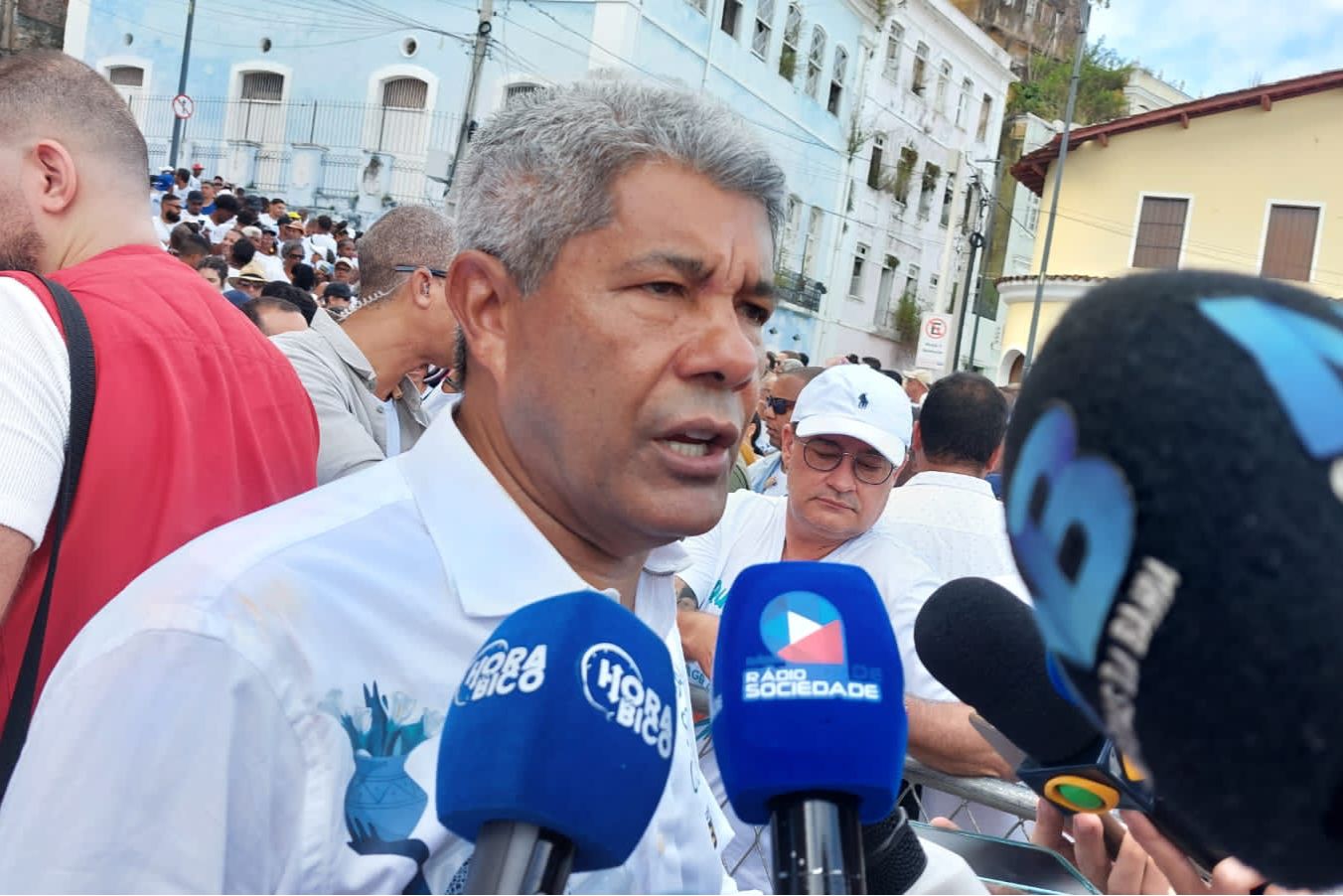Jerônimo Rodrigues celebra fé e paz na Lavagem do Bonfim em Salvador