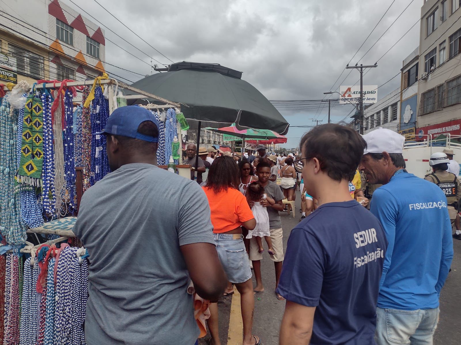 Mais de três mil peças de publicidade irregular foram apreendidas na Lavagem do Bonfim
