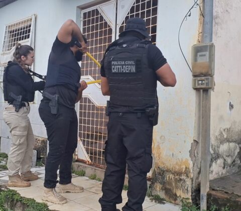 Imagem do post Jovem é preso com armas, munições e drogas durante operação na Bahia