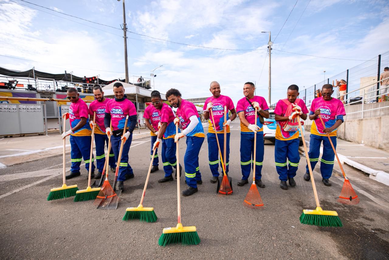 Bloco da limpeza e reforço na iluminação sustentam a alegria da Mica Lauro