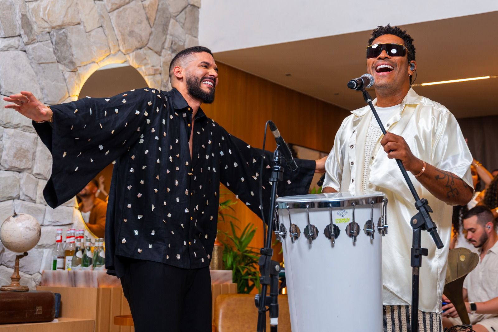 Brenno Casagrande leva Denny Denan ao Pelourinho em ensaio gratuito que promete agitar o verão