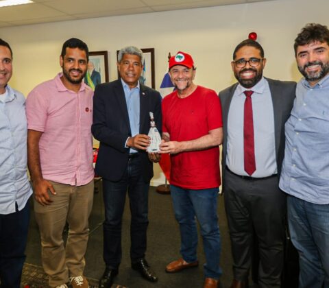 Imagem do post Presidente do PT cumpre agenda na Bahia com foco nas reeleições de Jerônimo e Lula