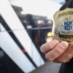 Baleado, homem procura hospital e termina preso