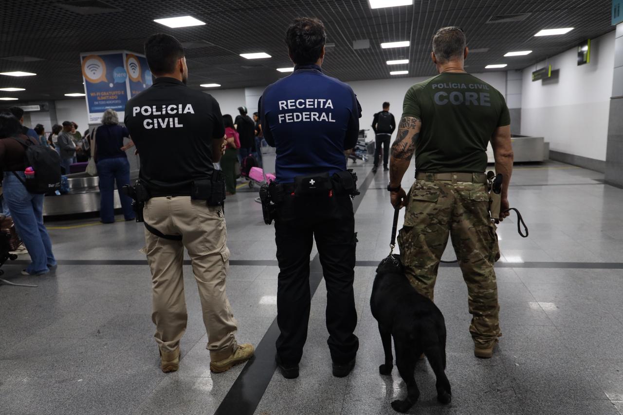 Operação Contenção intensifica fiscalização no Aeroporto de Salvador contra tráfico de drogas