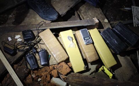 Imagem do post Polícia prende três suspeitos de tráfico de drogas no Centro Histórico