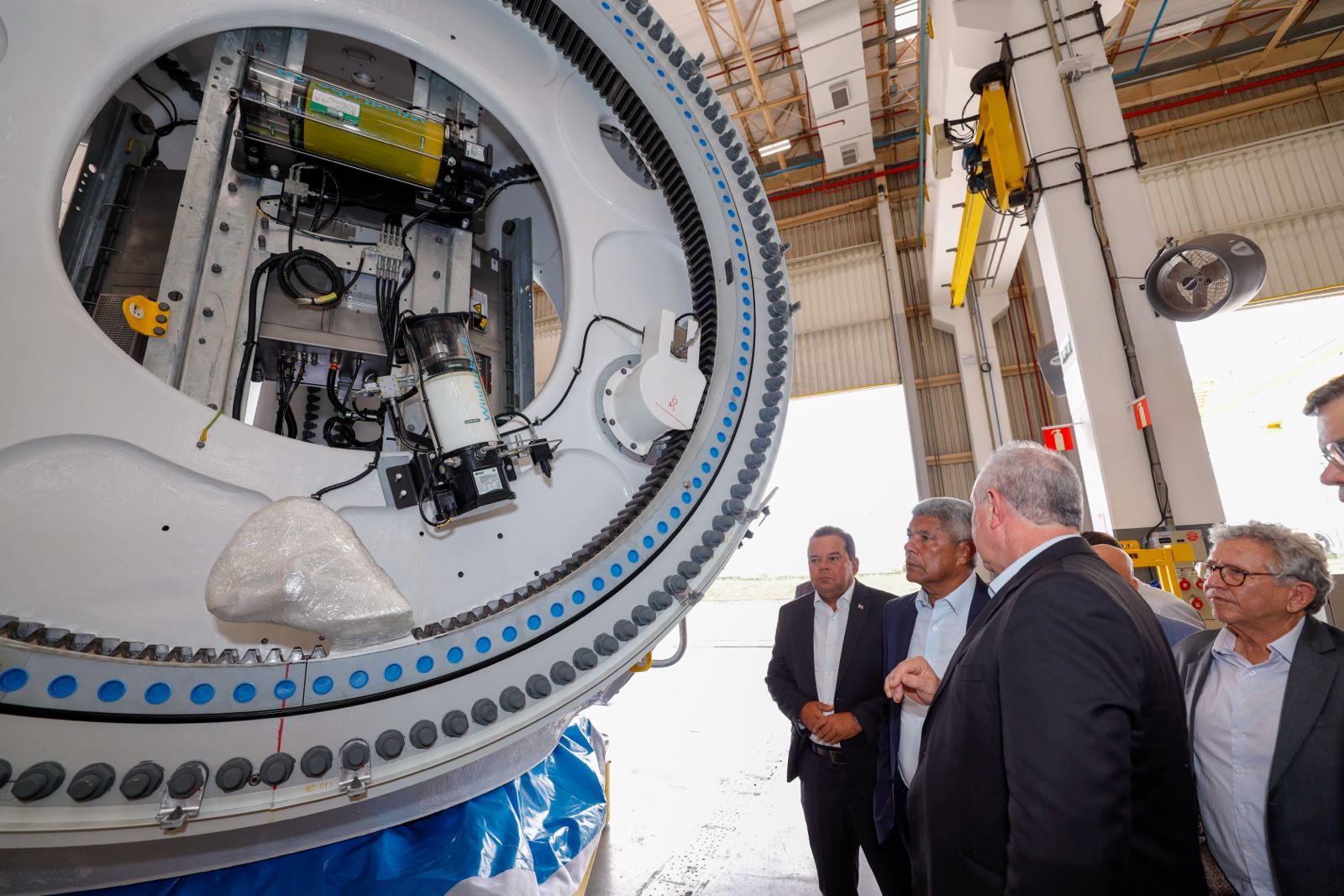 Bahia avança na transição energética com reativação de fábrica em Jacobina