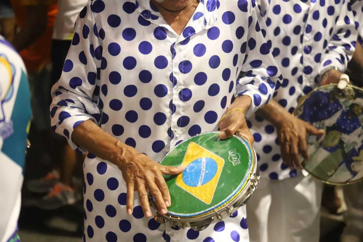 Samba dá o tom do Carnaval com blocos temáticos em Salvador; confira programação