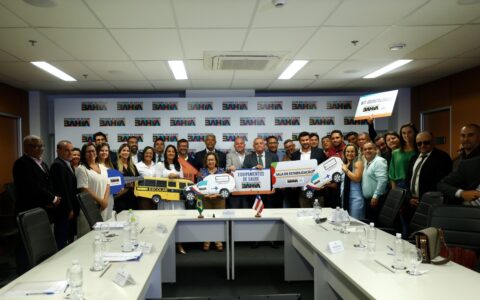 Imagem do post Governo da Bahia reforça saúde e educação em Jiquiriçá com entrega de ônibus escolar, ambulâncias e novos investimentos