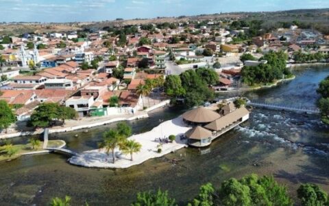 Imagem do post Belezas naturais colocam Correntina no radar do turismo nacional