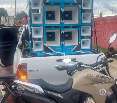 Imagem do post PM realiza remoção de som irregular tipo paredão no Barradão