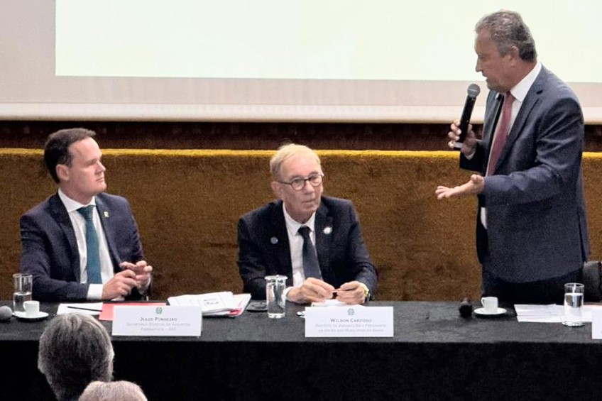 Rui Costa e Júlio Pinheiro discutem propostas para avanço das cidades baianas: “Escuta ativa e colaborativa”