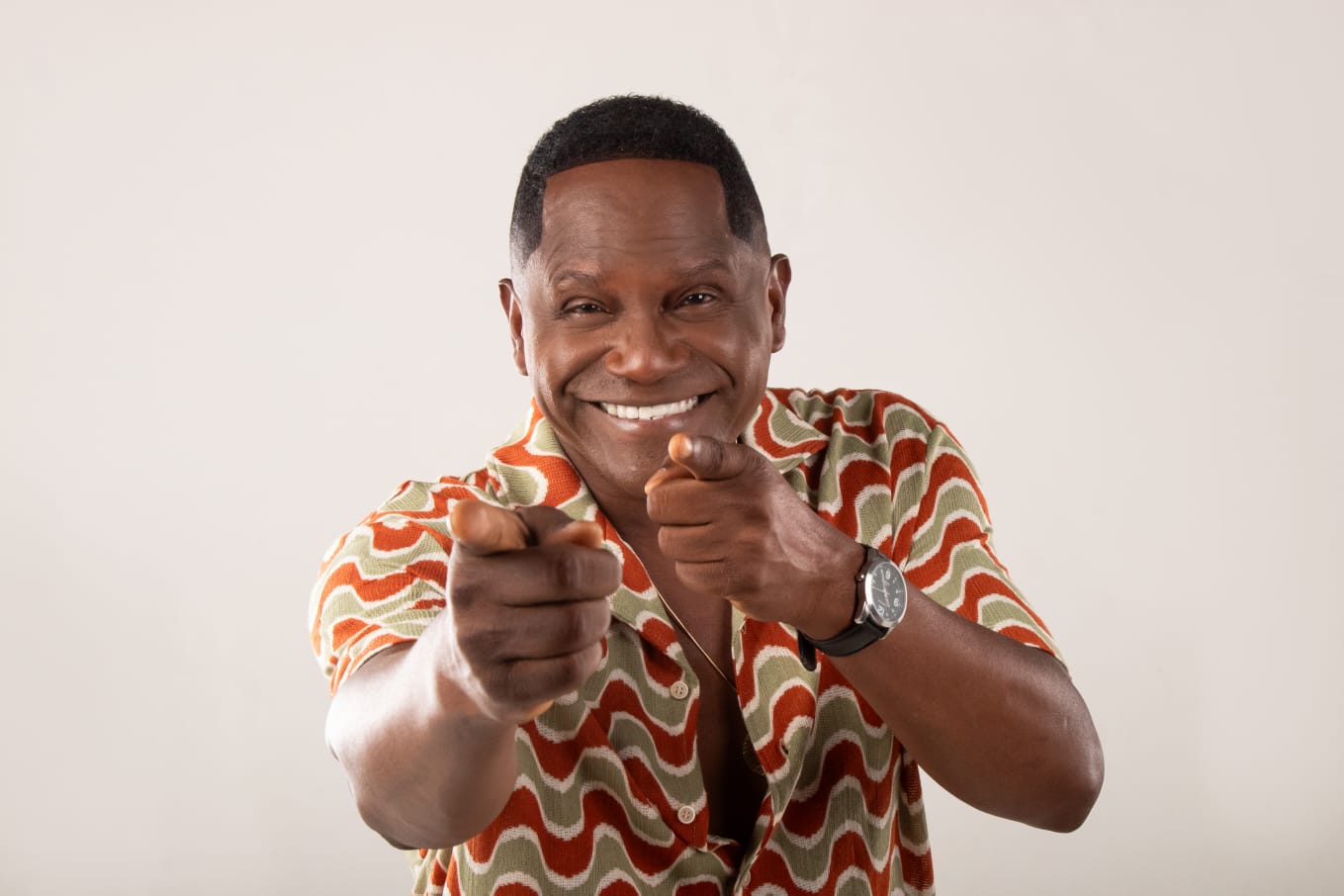 Tatau aposta em axé romântico e lança “Avisa a Geral”