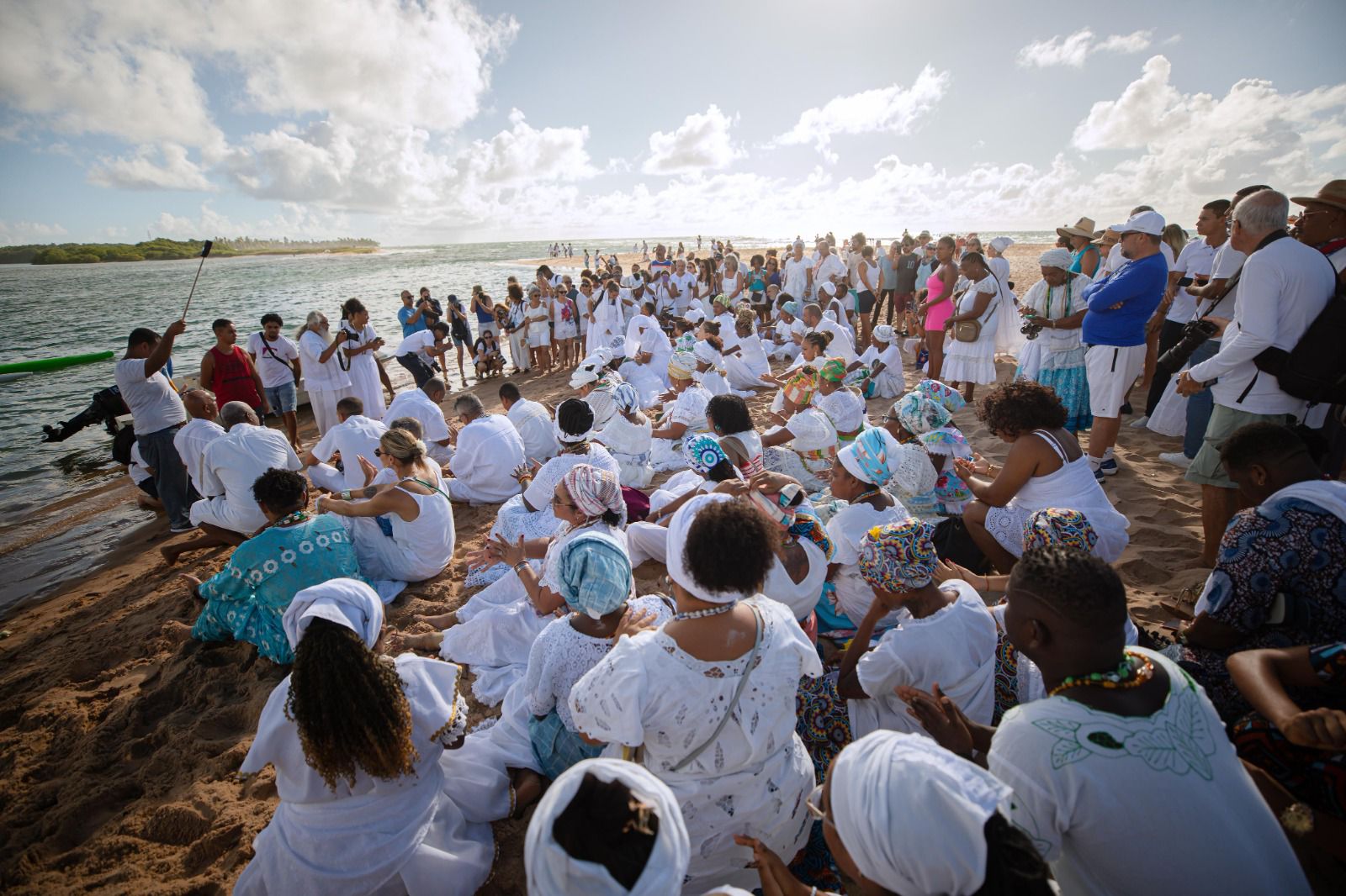 Iemanjá 2026: Tradição Afro-brasileira na Praia de Buraquinho