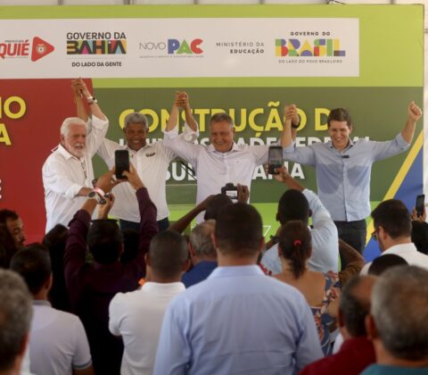 Imagem do post Prestes a debandar para o PSB, Zé Cocá troca afagos com petistas: “Podem contar comigo”