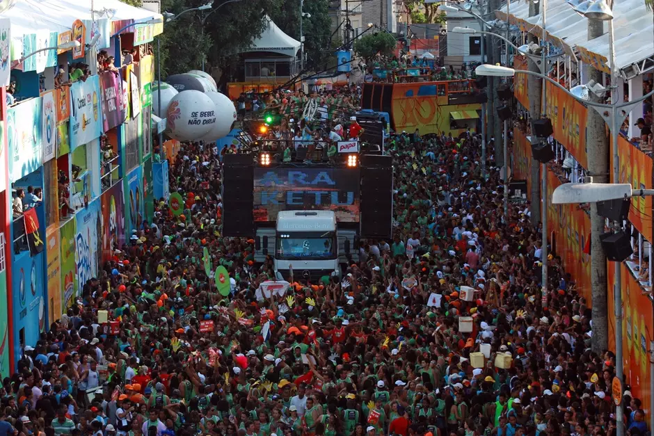 Carnaval 2026 pode acabar “vazio” em cima do trio: MP define limite de pessoas