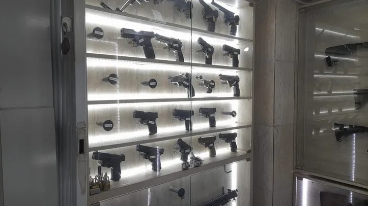 Operação apreende mais de 700 armas e 100 mil munições