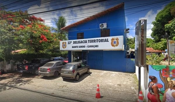 Homem é preso por agredir companheira com socos e mordidas e tentar asfixiar bebê