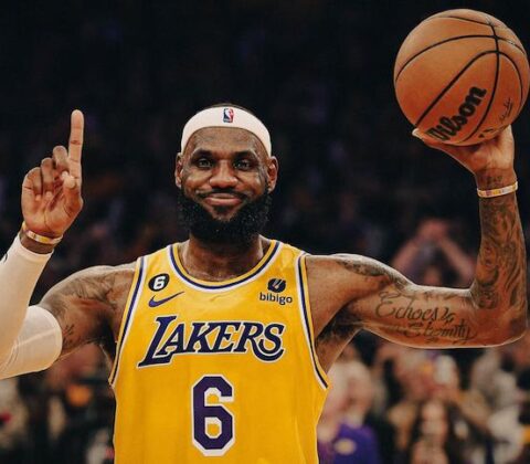 Imagem do post LeBron lidera ranking das camisas da NBA mais vendidas no Brasil