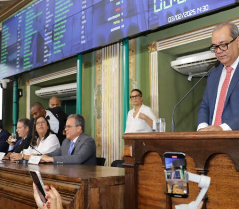 Imagem do post Câmara de Salvador abre trabalhos legislativos de 2026 com mensagem do prefeito Bruno Reis