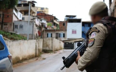 Imagem do post Brongo: Policiais do PETO prende quatro bandidos do CV em flagrante