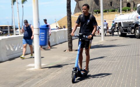Imagem do post Salvador oferece aulas gratuitas para aprender a usar patinetes com segurança