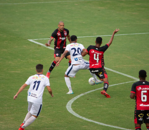 Imagem do post Clássico decisivo no Barradão: Vitória pode disparar no G-4 e Bahia de Feira joga contra o risco