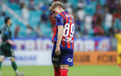 Imagem do post Entrou e foi expulso: Dell pede desculpas após vermelho com oito minutos em campo