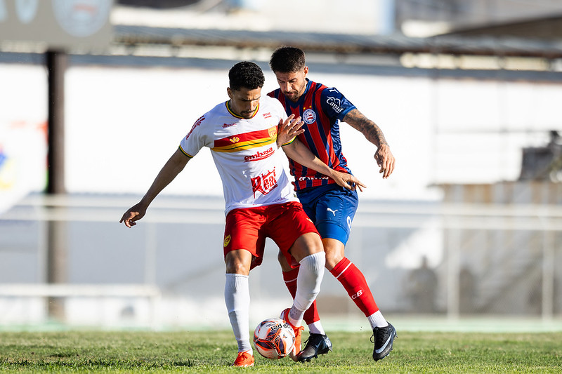 Bahia tenta reação no Baianão e enfrenta Juazeirense por vaga na final