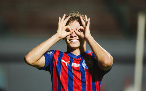 Imagem do post Bahia faz história e aguarda adversário para semifinal do Baianão