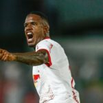 Zagueiro do Bragantino gera polêmica com fala machista após eliminação no Paulistão