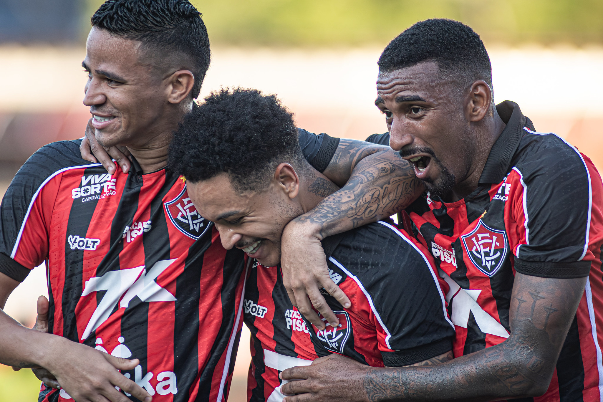 Sozinho na semana decisiva: por que o Vitória é o único semifinalista do Baiano fora de campo?