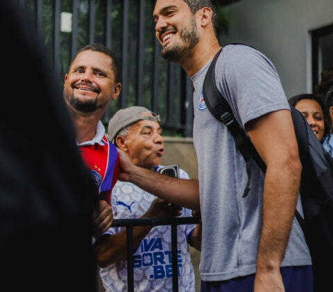 Imagem do post “Seria mentiroso dizer que está normal”: Ronaldo expõe baque no Bahia após queda nos pênaltis