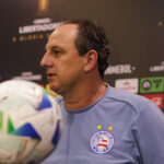 Frustração na Fonte Nova: Ceni chama queda do Bahia de “prejuízo gigantesco” e admite pior momento no clube